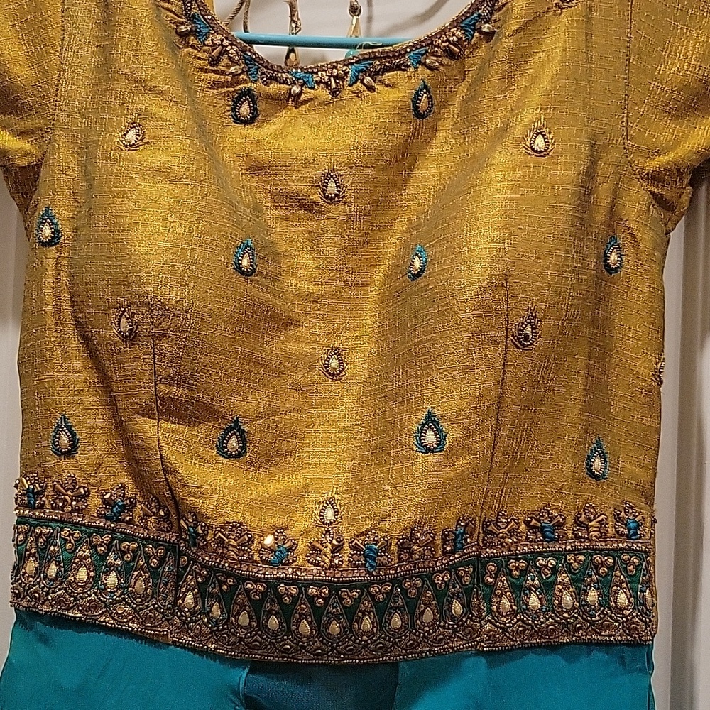 Designer Indian Salwar Suit for Parties – Elegant & Eye-Catching! - Picture 12 of 14